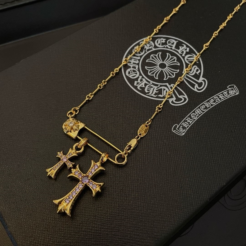 Ch*0me He**ts necklaces